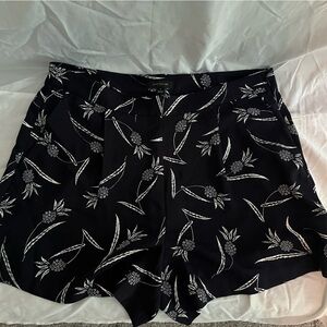 LOT OF SHORTS (5 pair)